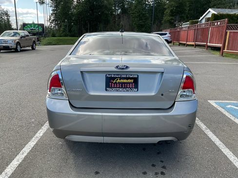 Used 2009 Ford Fusion SE FWD image 4