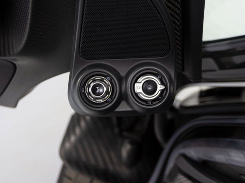 Used 2014 McLaren P1 image 13