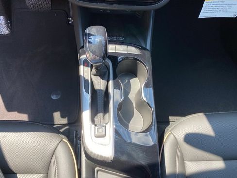 New 2025 Buick Envista Avenir image 15