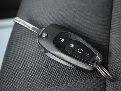 Used 2024 Chevrolet Trax RS w/ Driver Confidence Package image 36