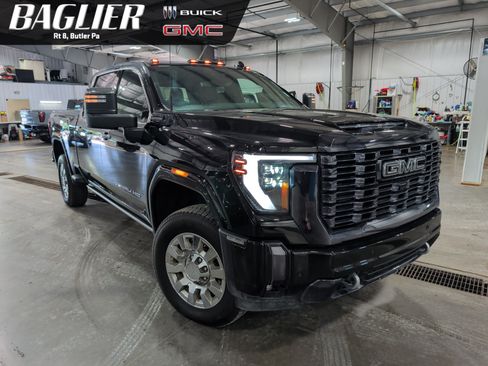 Used 2024 GMC Sierra 3500 Denali Ultimate AWD/4WD image 1