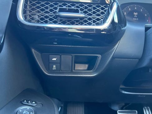 Used 2025 Acura ADX A-Spec image 17