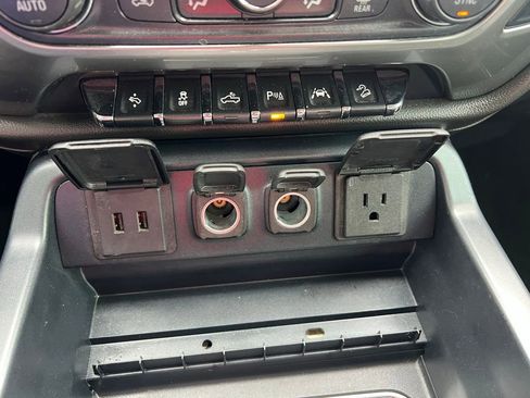 Used 2016 Chevrolet Silverado 1500 LTZ Z71 w/ LTZ Plus Package image 31