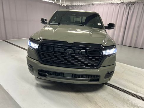 New 2026 RAM 1500 4x4 Crew Cab image 2