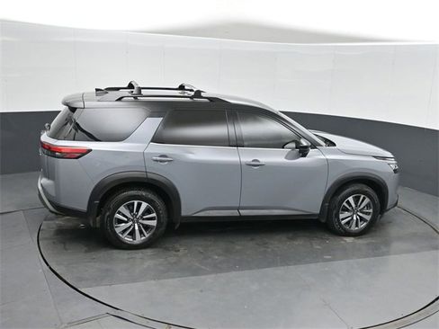 Used 2023 Nissan Pathfinder SL w/ Lighting Package (N92) image 31