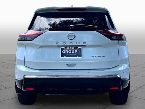 Used 2024 Nissan Rogue Platinum w/ Platinum Premium Package FWD image 5