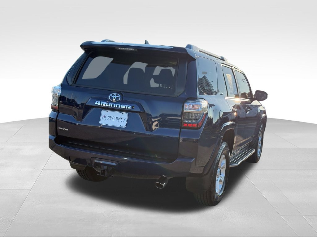 Used 2016 Toyota 4Runner SR5 RWD image 28
