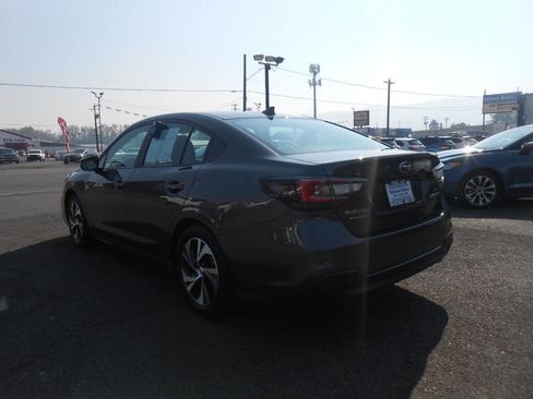 Used 2024 Subaru Legacy Premium image 7