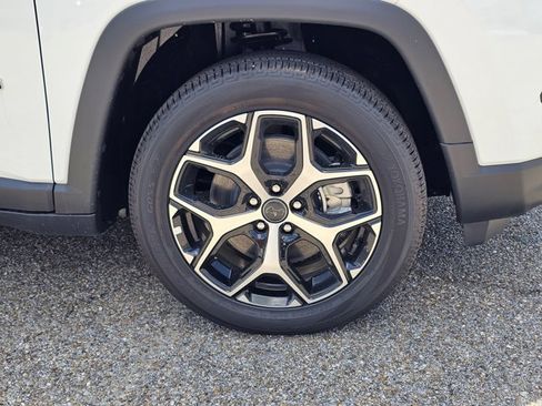 New 2026 Jeep Compass Limited AWD/4WD image 11