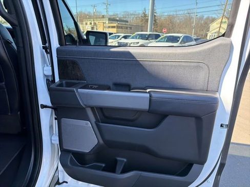 Used 2022 Ford F150 Lightning Lariat w/ Equipment Group 511A High image 18