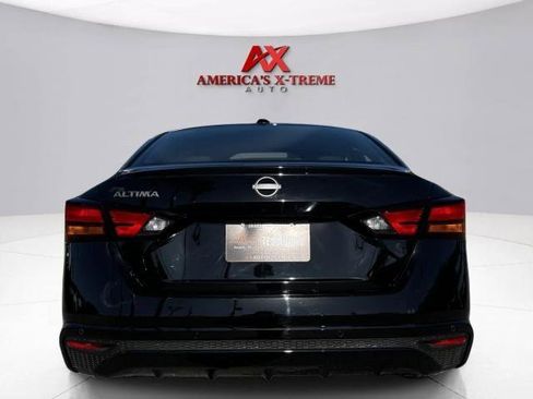 Used 2025 Nissan Altima 2.5 SV FWD image 4