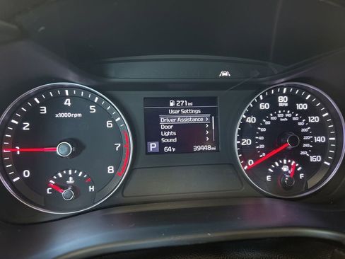 Certified 2020 Kia Forte LXS image 12