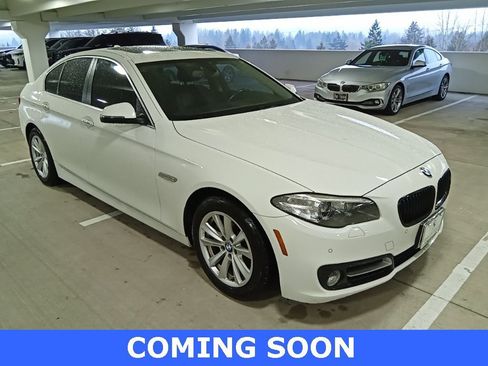 Used 2016 BMW 528i Sedan image 4