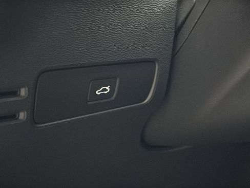 Used 2023 Volvo C40 P8 Recharge Plus AWD/4WD image 13