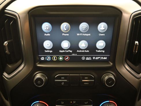 Used 2020 Chevrolet Silverado 1500 LT Trail Boss AWD/4WD image 15