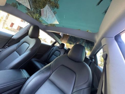 Used 2022 Tesla Model 3 Long Range image 12