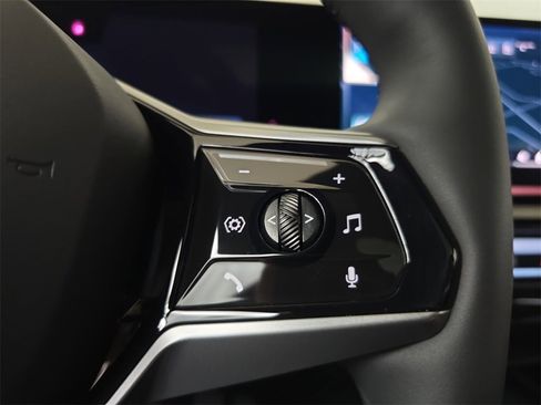 Used 2025 BMW i5 xDrive40 w/ Premium Package image 21