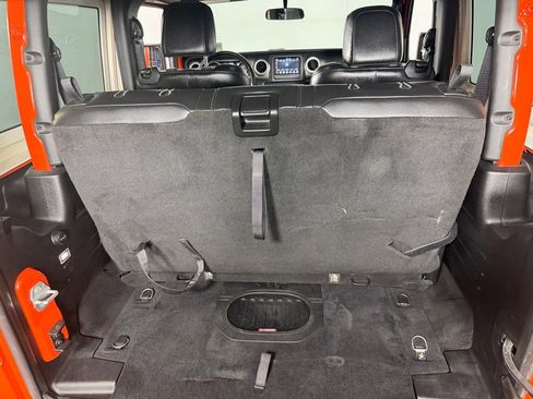Used 2018 Jeep Wrangler Rubicon w/ LED Lighting Group AWD/4WD image 22