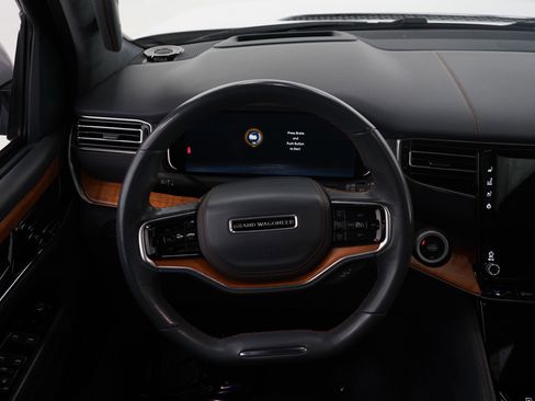 Used 2022 Jeep Grand Wagoneer Series II w/ Premium Group II image 17