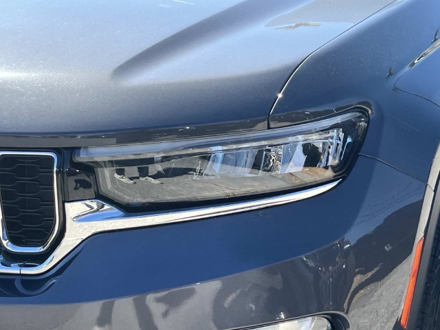 Used 2023 Jeep Grand Cherokee Limited RWD image 10