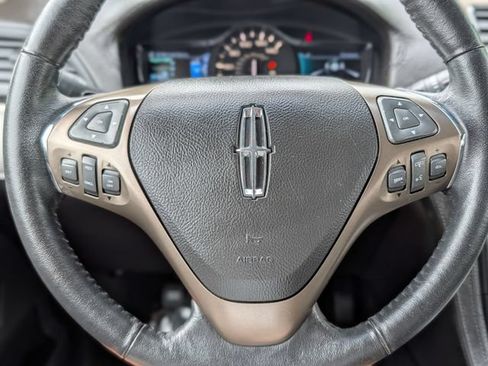Used 2015 Lincoln MKX FWD image 21