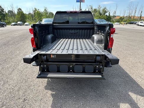 New 2026 Chevrolet Silverado 1500 High Country AWD/4WD image 5