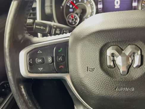 Used 2020 RAM 1500 Laramie AWD/4WD image 19