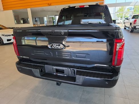 Used 2024 Ford F150 XLT w/ XLT Black Appearance Package AWD/4WD image 9