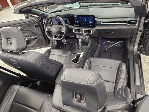 Used 2025 Ford Mustang Premium RWD image 16