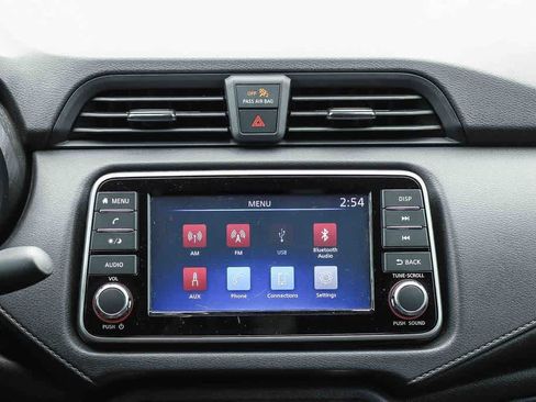 Used 2025 Nissan Versa S w/ Trunk Package FWD image 14