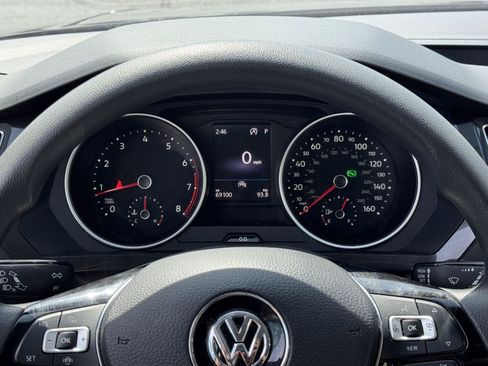 Used 2021 Volkswagen Tiguan S FWD image 22