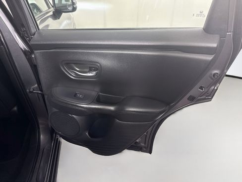 Used 2024 Honda HR-V LX image 28