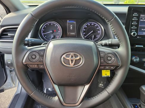 Used 2023 Toyota Camry SE image 15