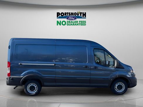 New 2026 Ford Transit 250 148 Medium Roof w/ Load Area Protection Package RWD image 6