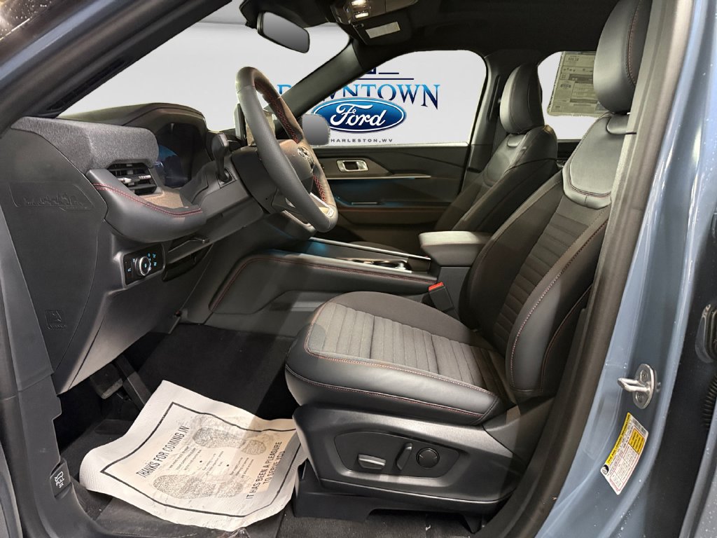 New 2026 Ford Explorer ST-Line w/ ST-Line Street Pack AWD/4WD image 13