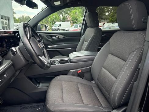 Used 2024 Chevrolet Traverse LT FWD image 12