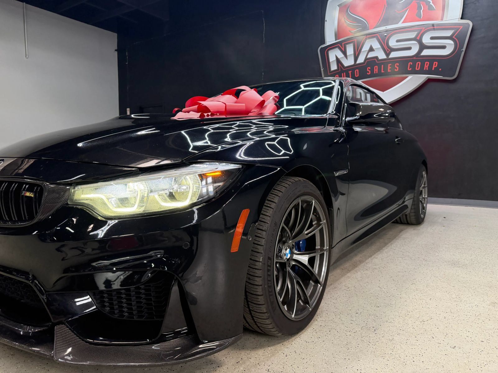 Used 2018 BMW M4 Coupe RWD image 4