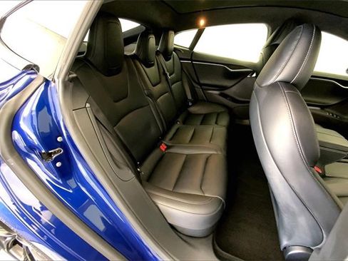 Used 2020 Tesla Model S Long Range Plus image 27