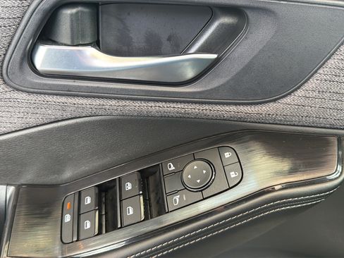Certified 2023 Nissan Rogue SV AWD/4WD image 23