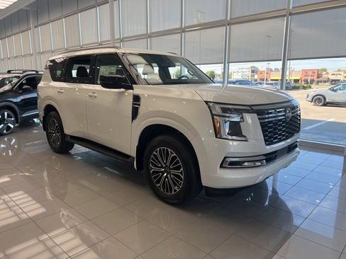 New 2026 Nissan Armada SL w/ Captain's Chari Seat Package image 3