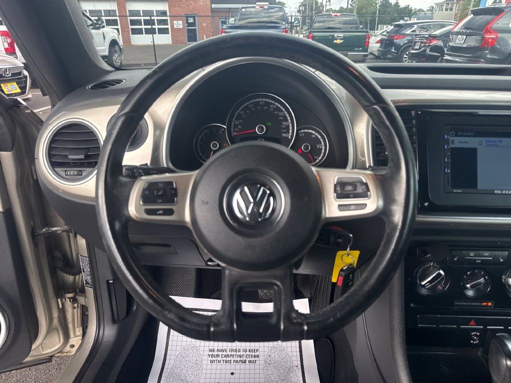 Used 2014 Volkswagen Beetle 1.8T FWD image 14