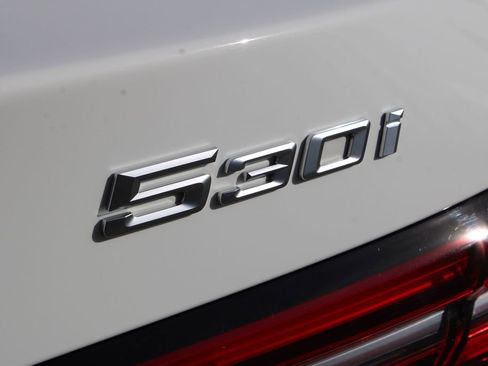 Used 2024 BMW 530i xDrive w/ Executive Package image 54