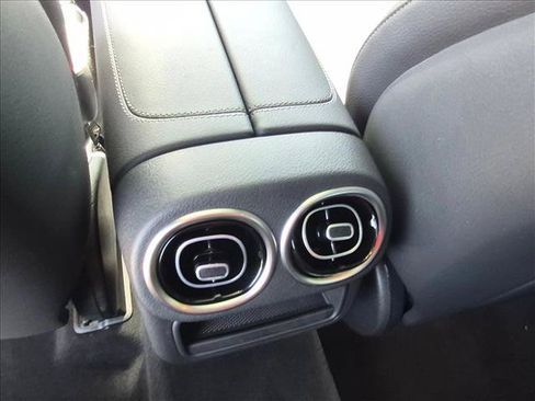 Certified 2026 Mercedes-Benz GLC 300 4MATIC image 17