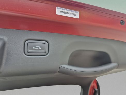 New 2026 Hyundai Kona Limited FWD image 10