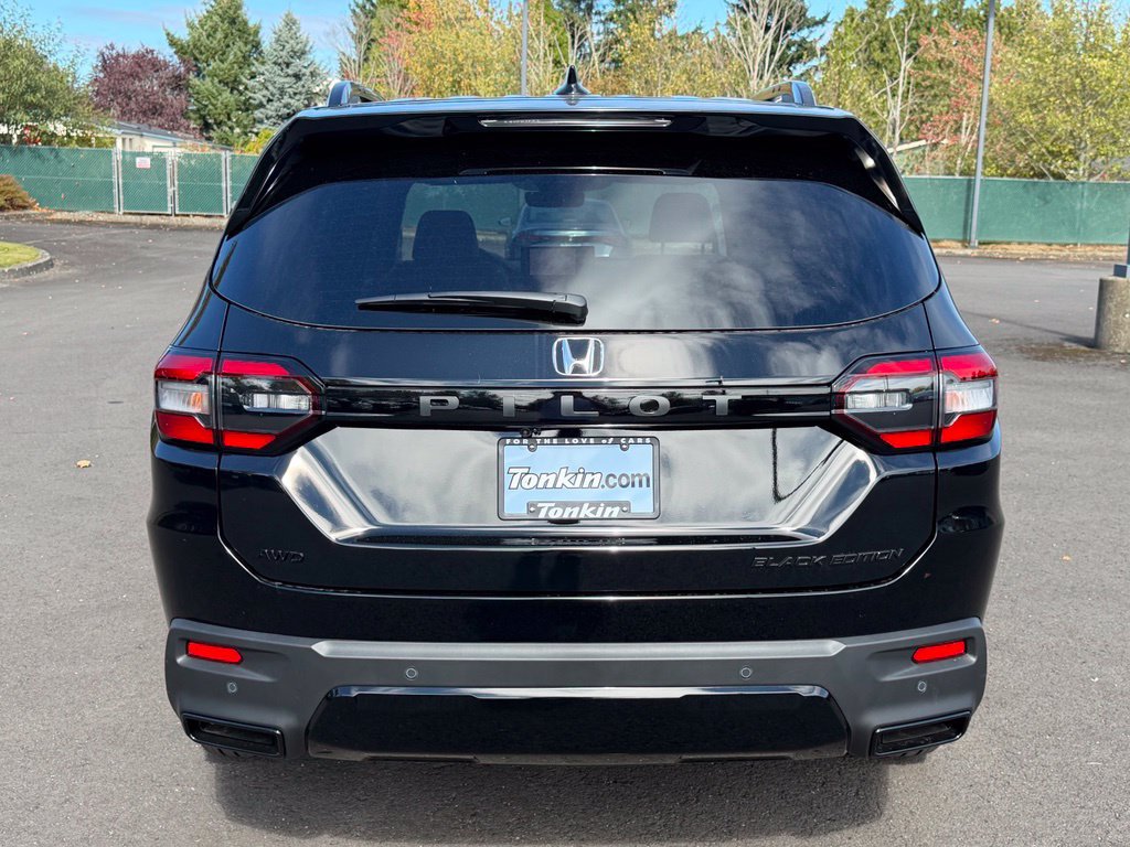 New 2026 Honda Pilot Black Edition image 7