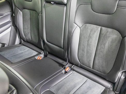 New 2025 Jeep Grand Cherokee Altitude image 28