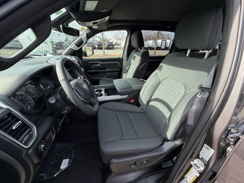 New 2026 RAM 1500 4x4 Crew Cab image 16