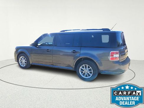Used 2019 Ford Flex SE image 4