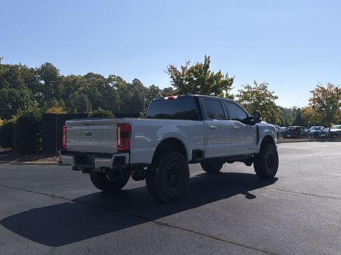 Used 2025 Ford F250 Lariat w/ Black Appearance Package AWD/4WD image 3