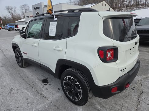 Certified 2023 Jeep Renegade Trailhawk AWD/4WD image 6